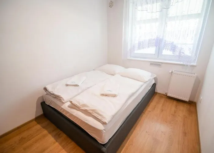 Apart-invest Hajduczek 스클라르스카포렘바